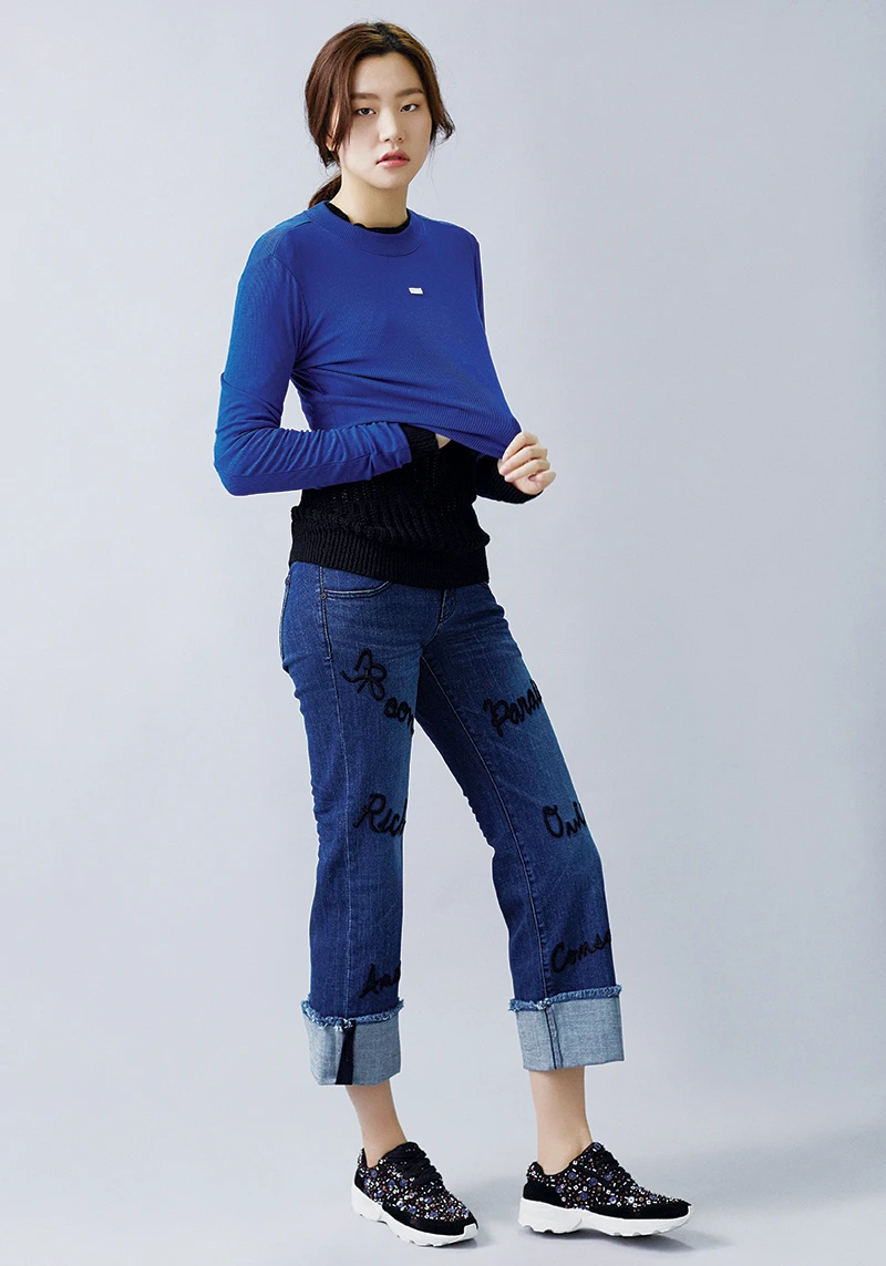 Singles — Fashion 사진 04