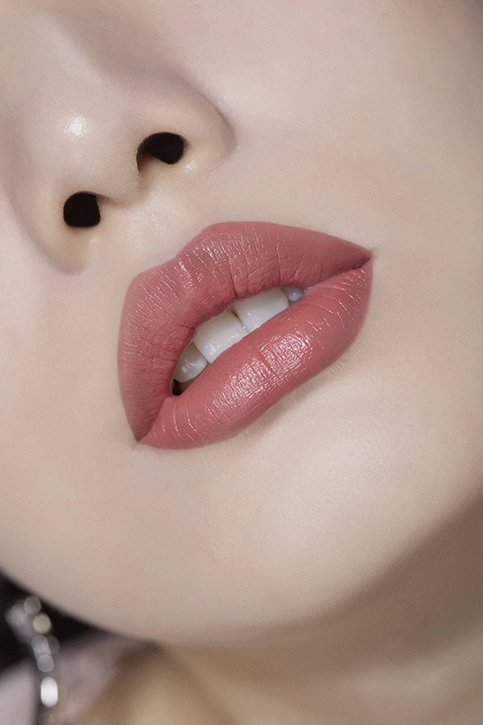 Singles — Beauty 사진 06