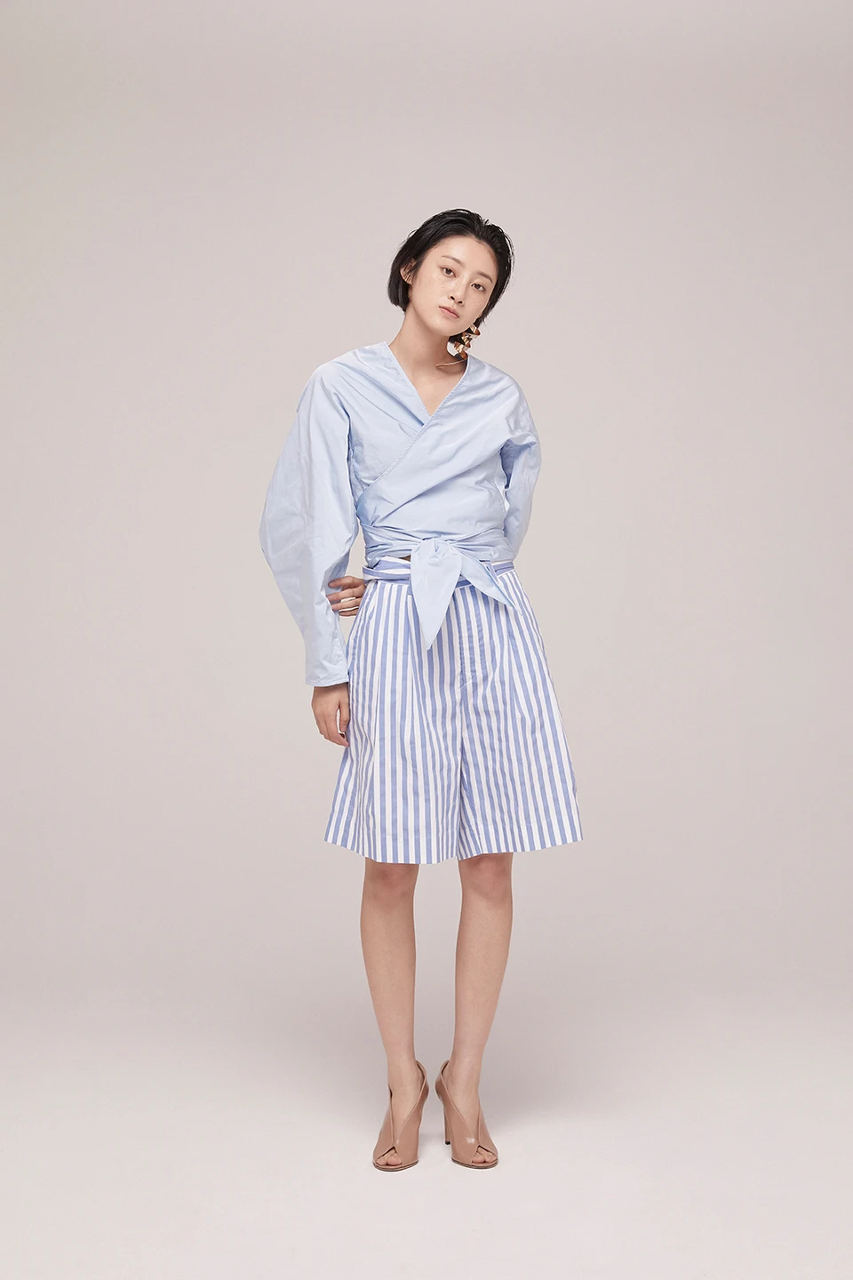 Singles — Fashion 사진 05