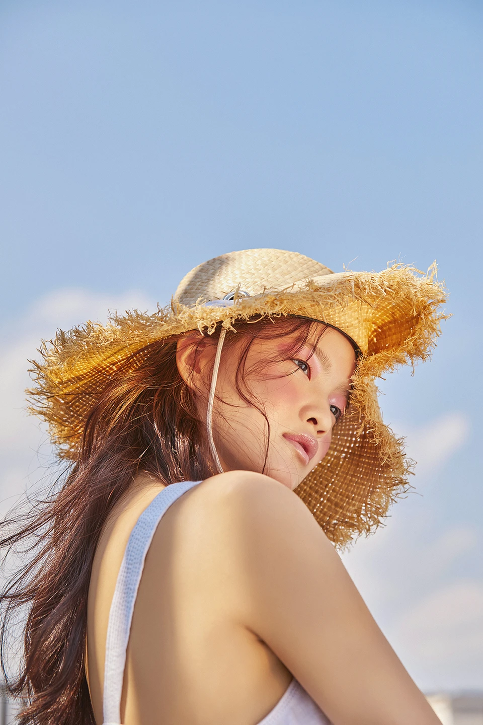 Singles — Beauty 사진 03