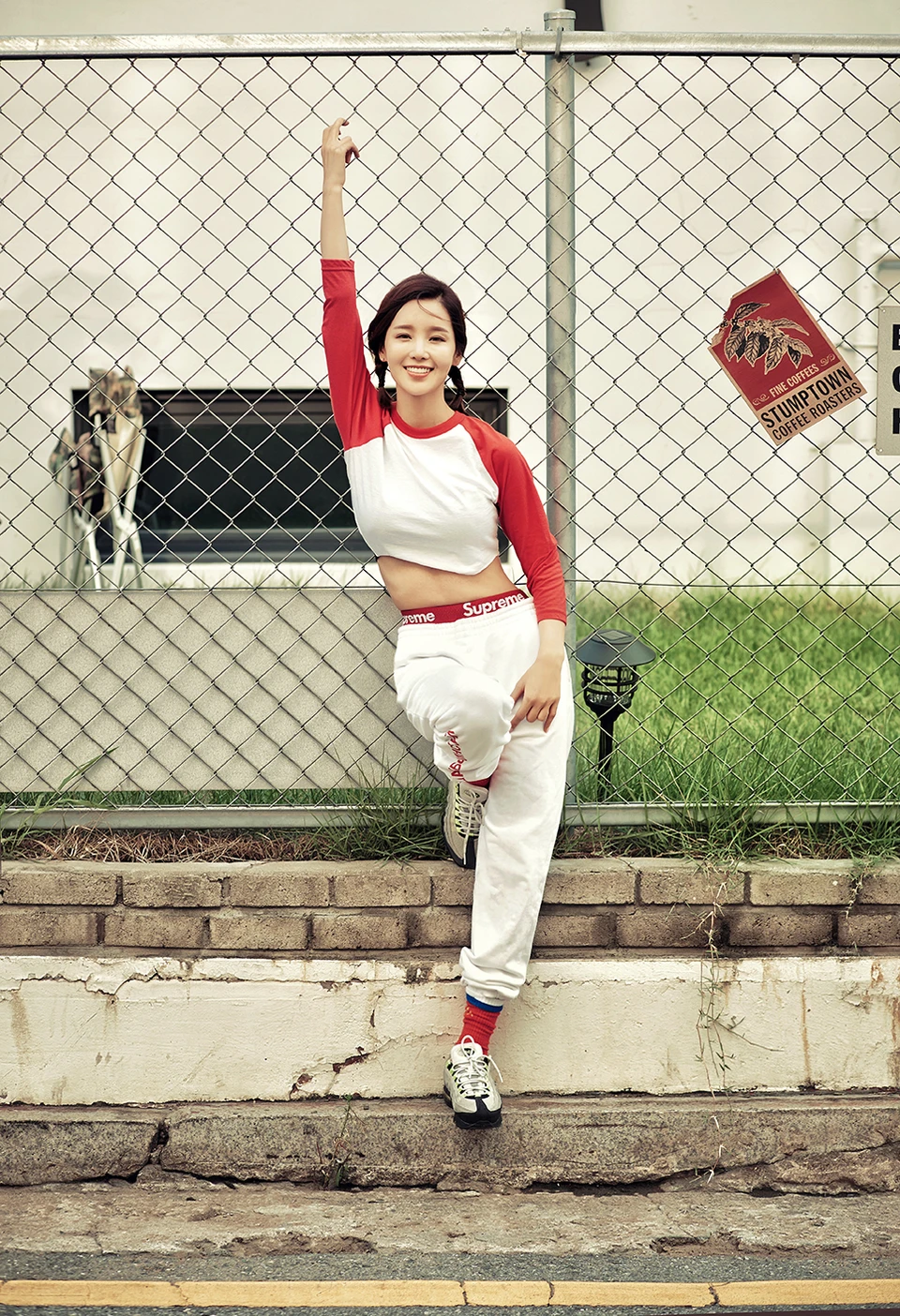 Singles — Fashion 사진 09