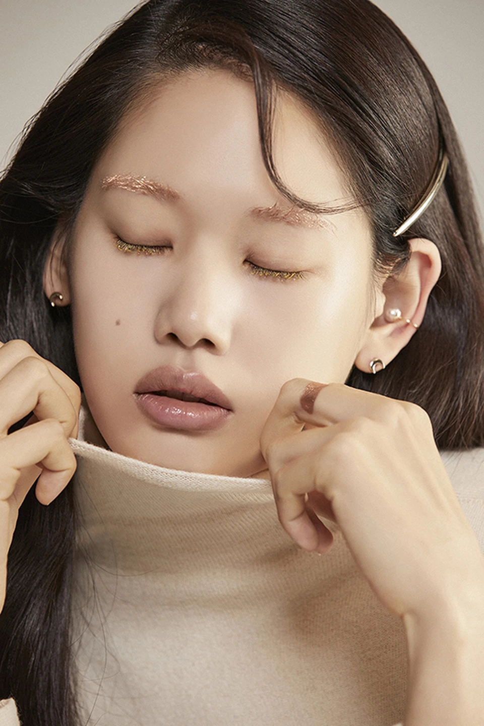 Singles — Beauty 사진 05