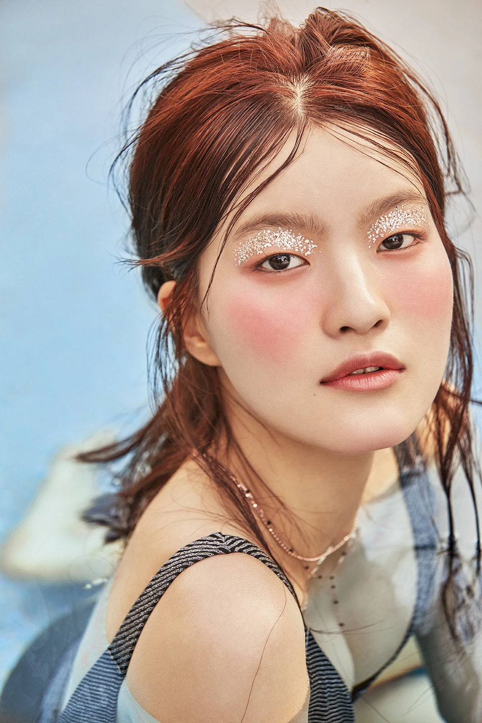 Singles — Beauty 사진 06