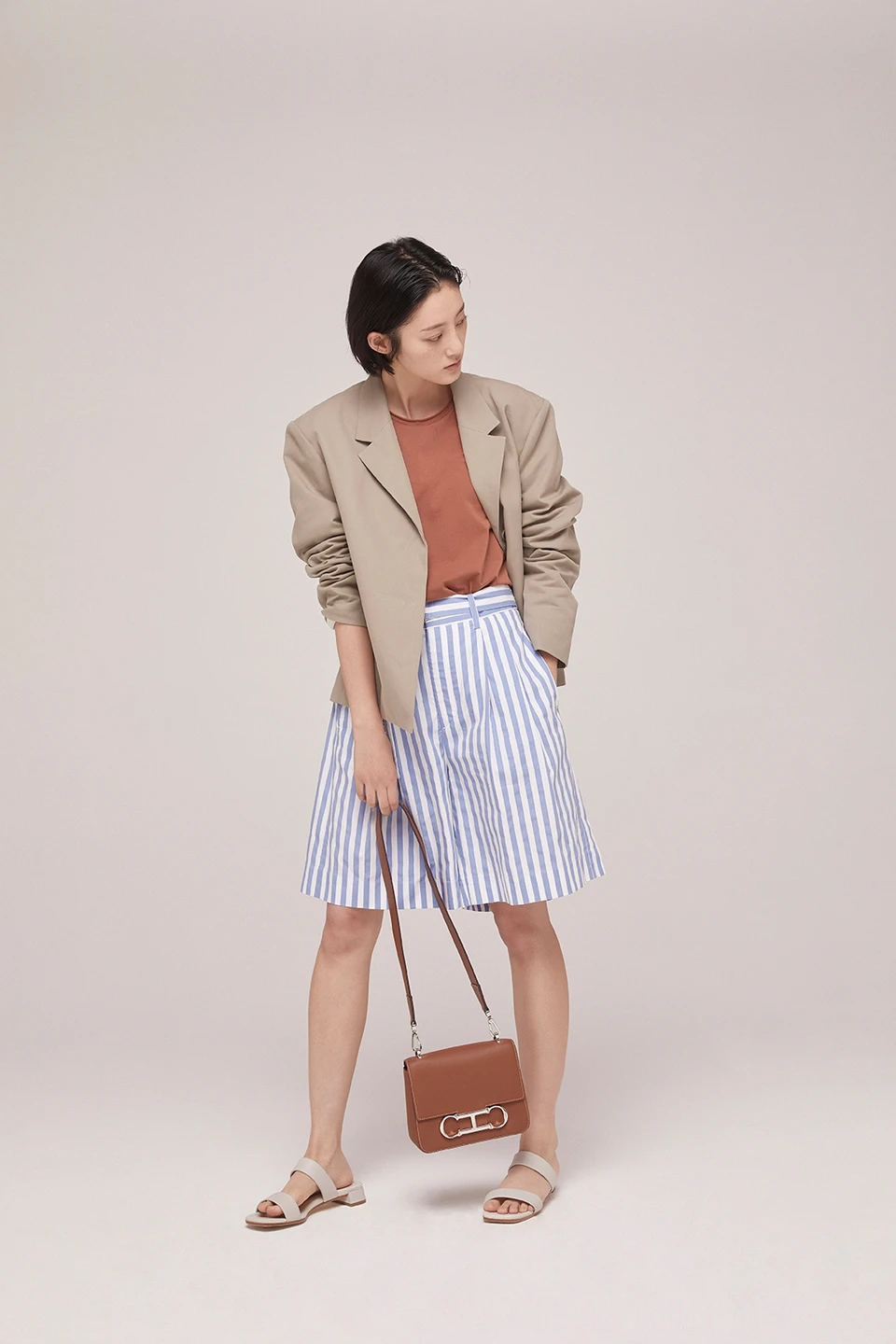 Singles — Fashion 사진 07