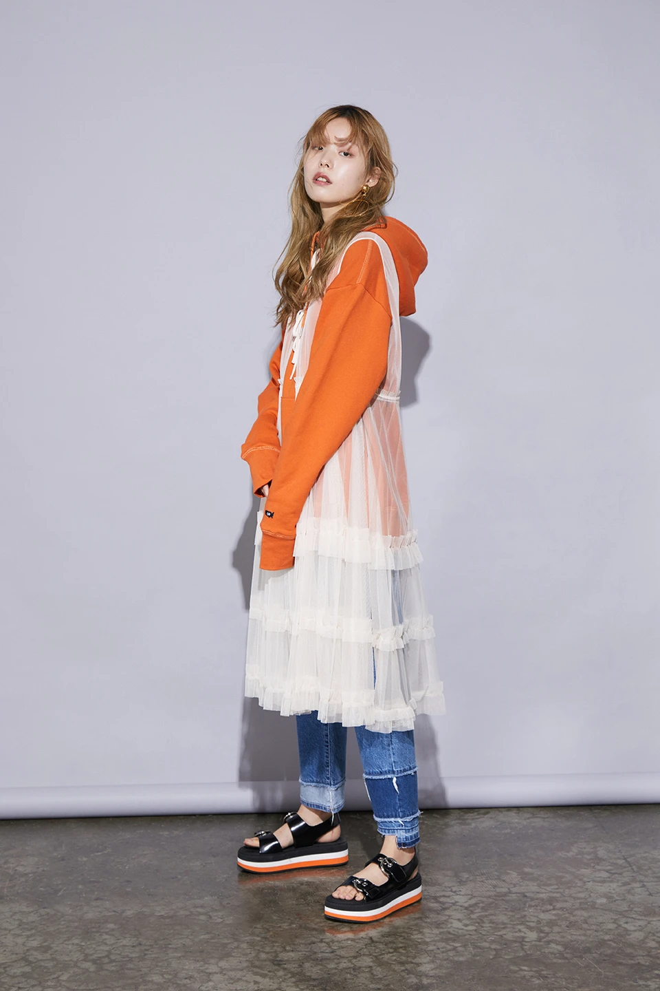 Singles — Fashion 사진 08