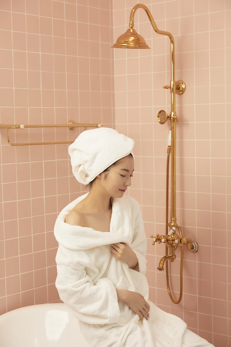 Singles — Beauty 사진 02