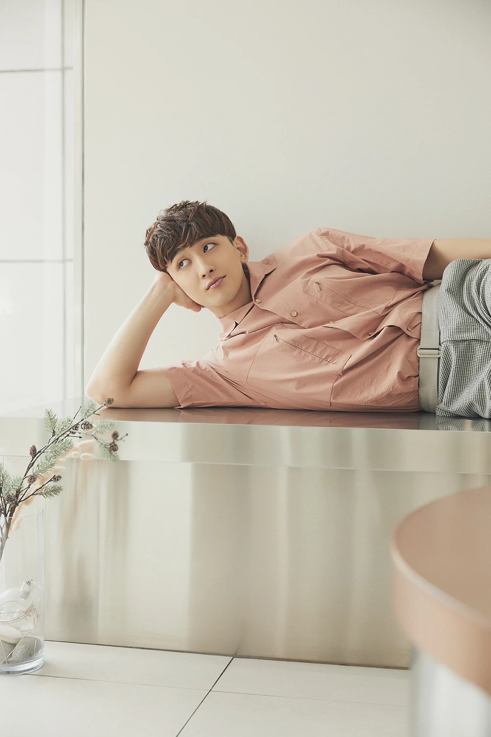 Singles — Fashion 사진 04
