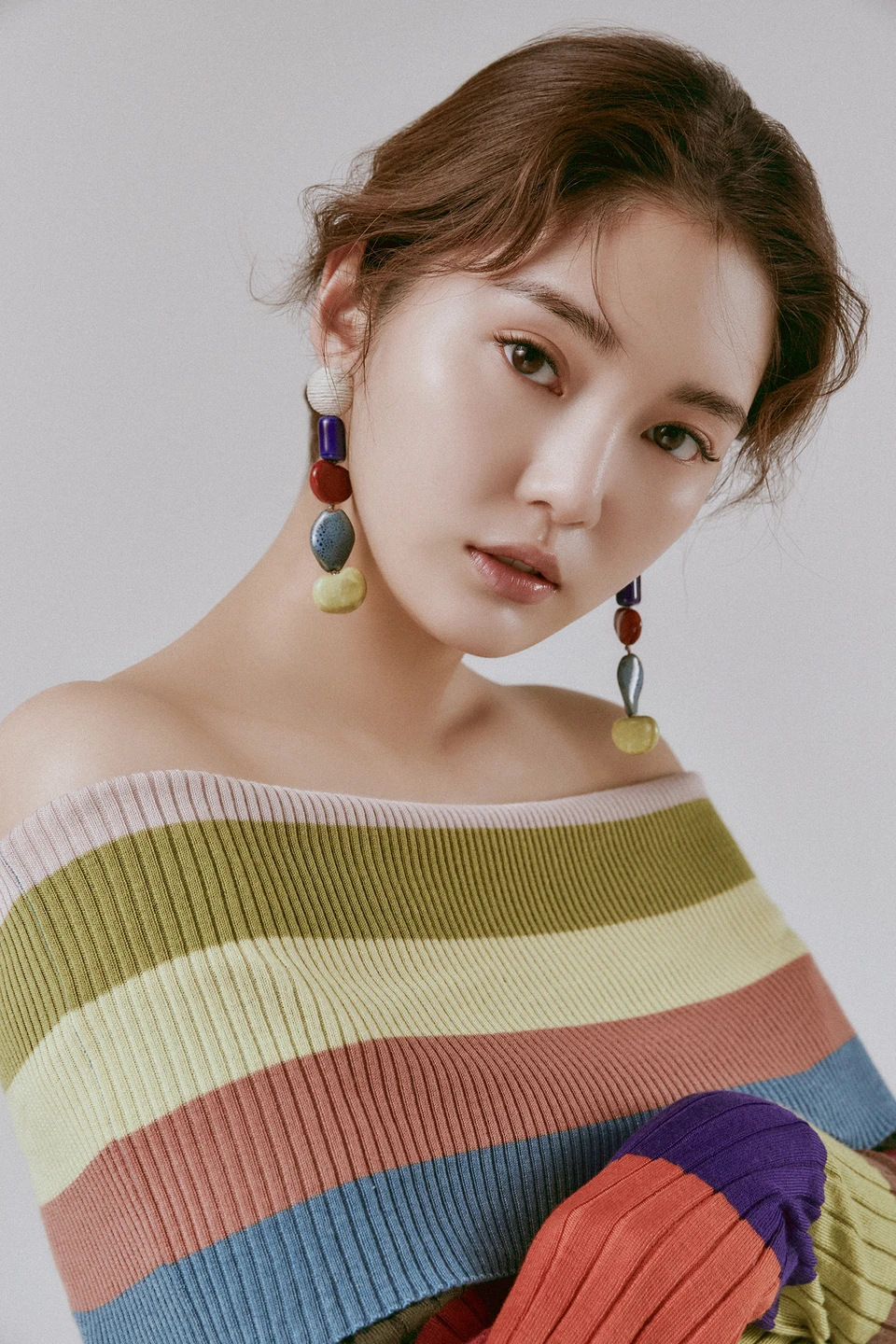 Singles — Fashion 사진 02