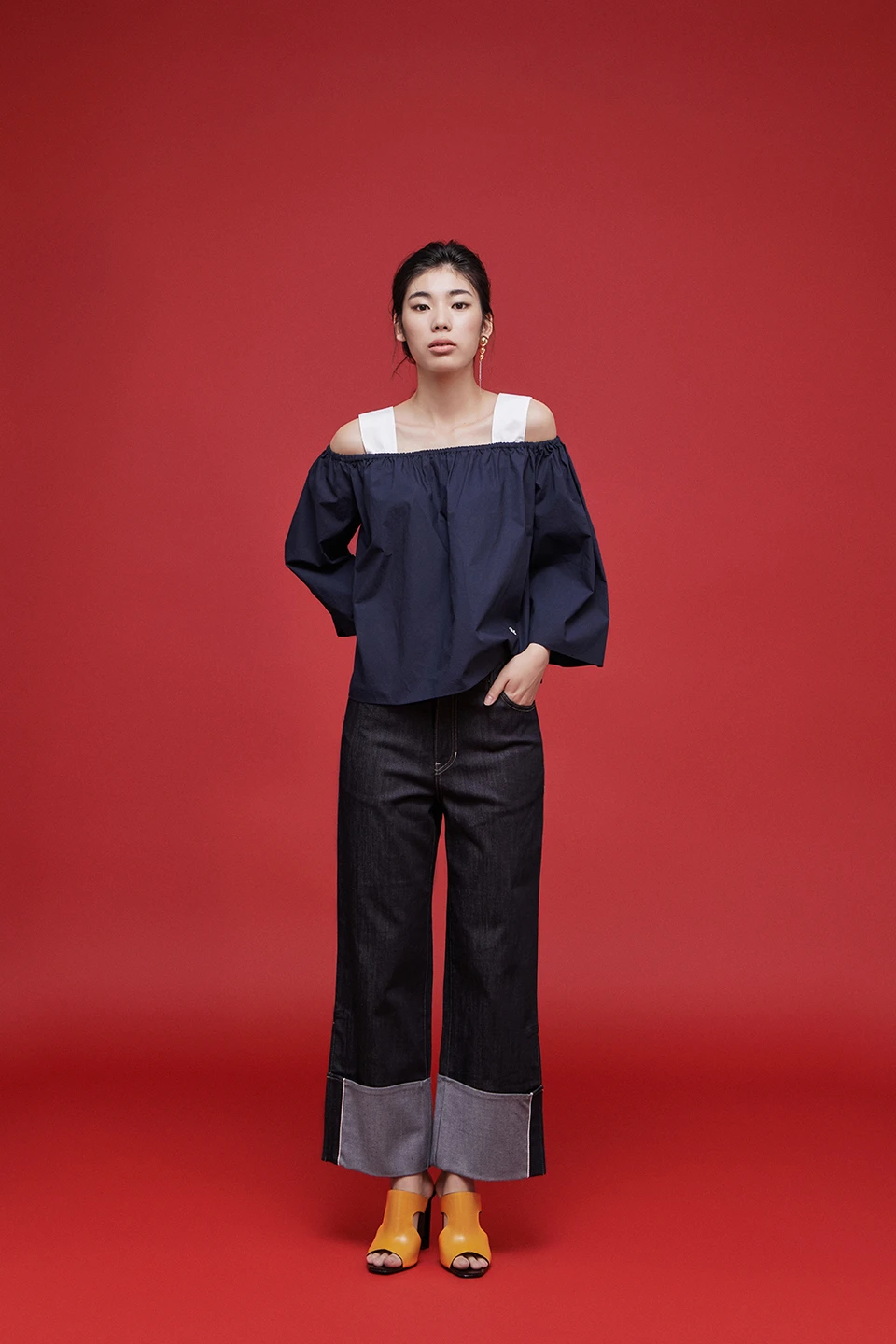 Singles — Fashion 사진 04