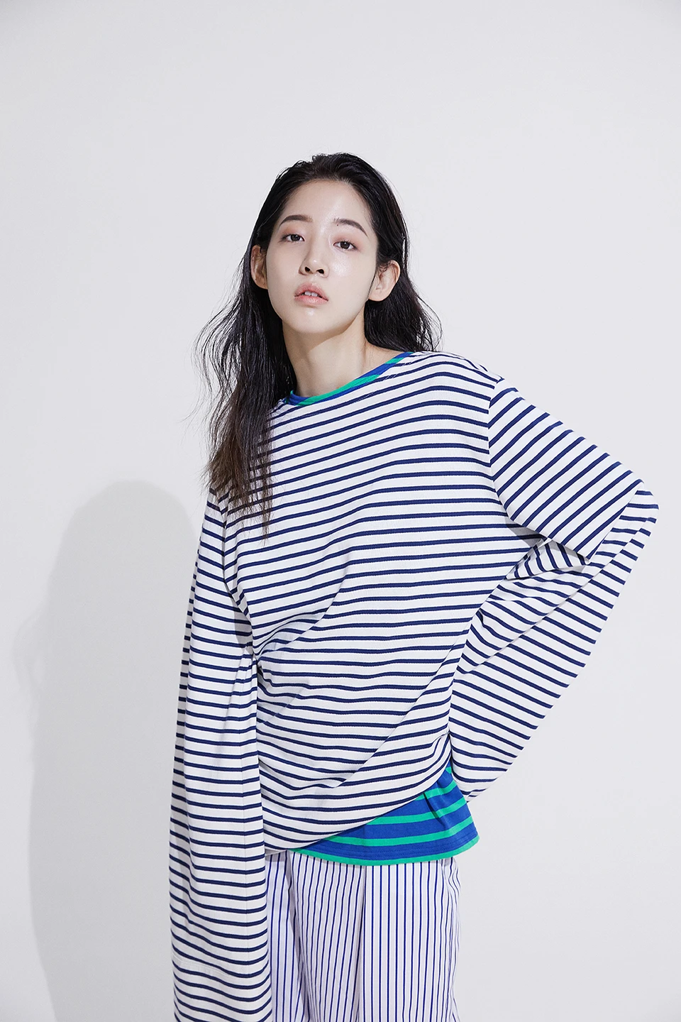 Singles — Fashion 사진 05