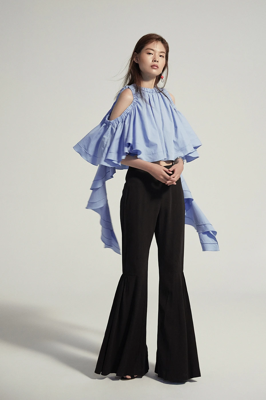 Singles — Fashion 사진 03