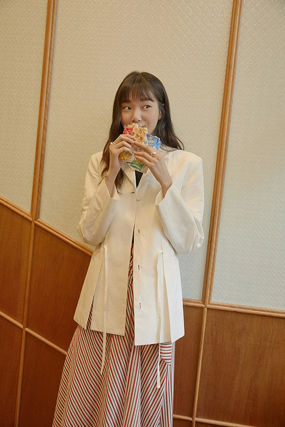 Singles — Fashion 사진 02