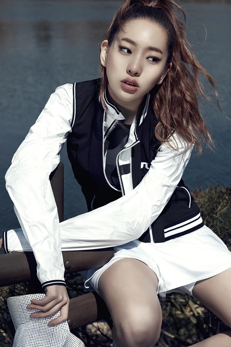 Singles — Fashion 사진 03