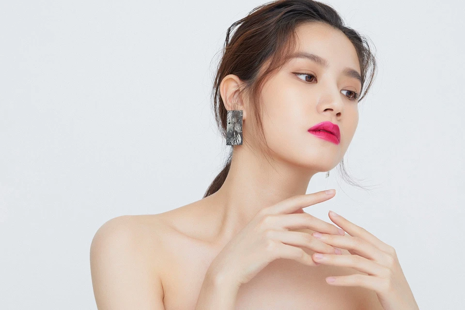 Singles — Beauty 사진 01