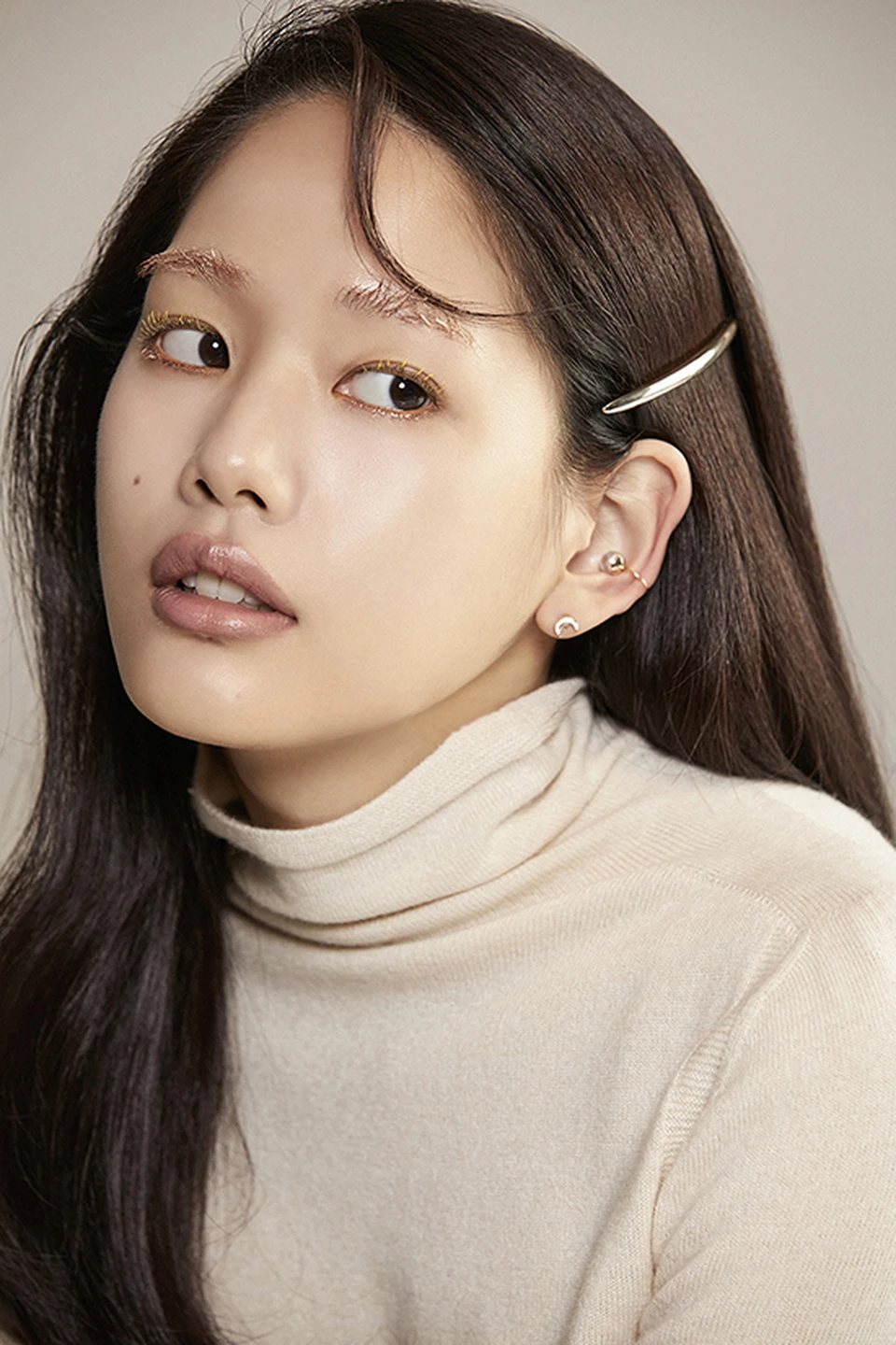 Singles — Beauty 사진 06