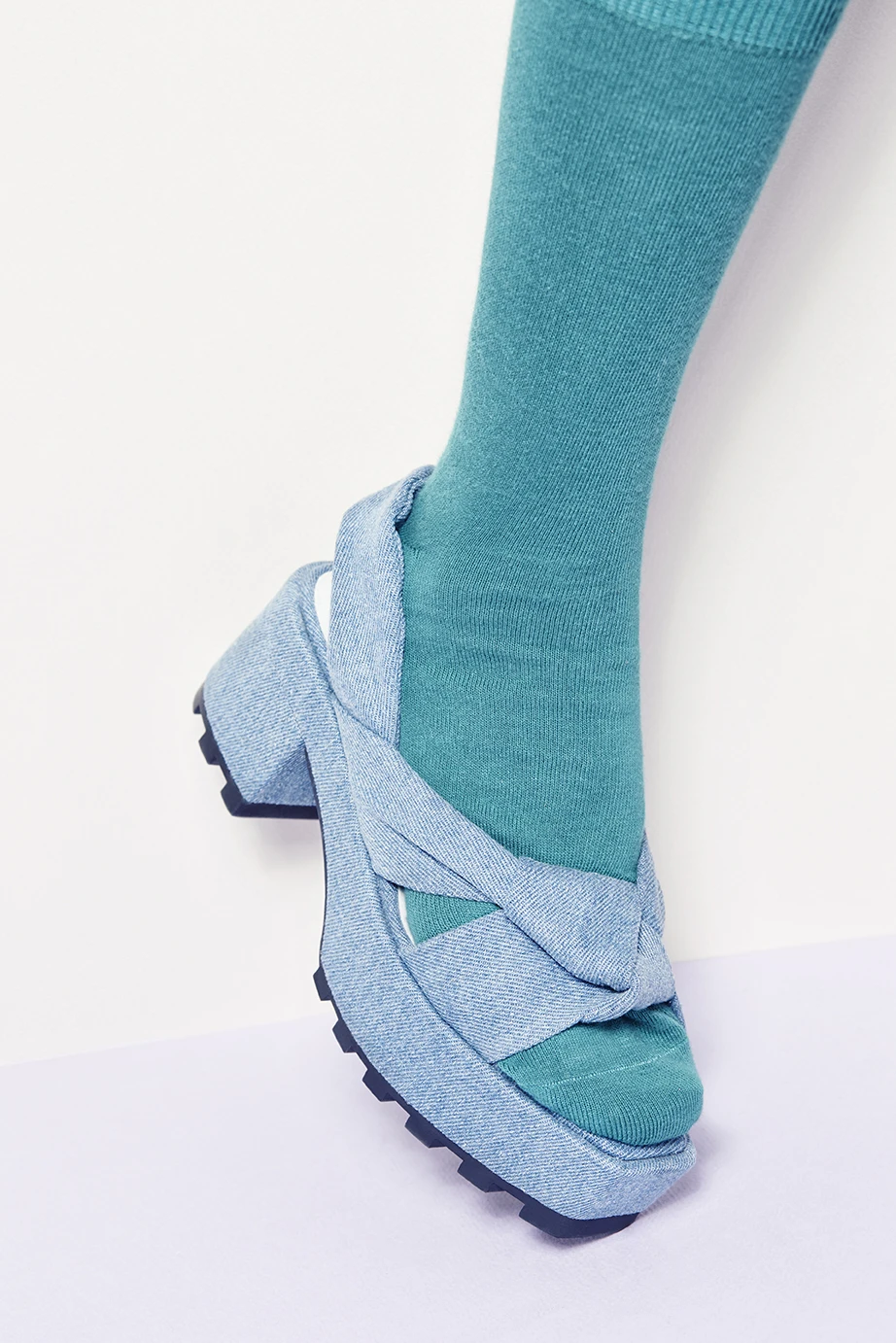 Singles — Fashion 사진 05