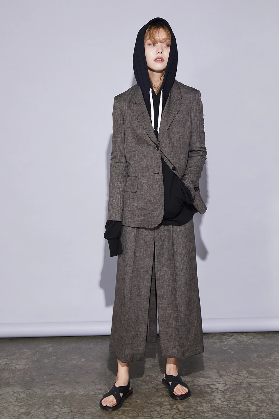 Singles — Fashion 사진 02