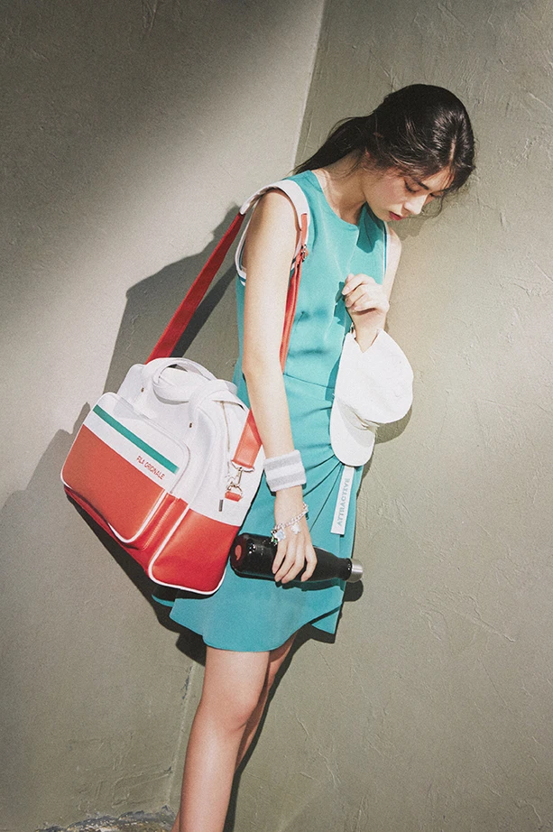 Singles — Fashion 사진 04