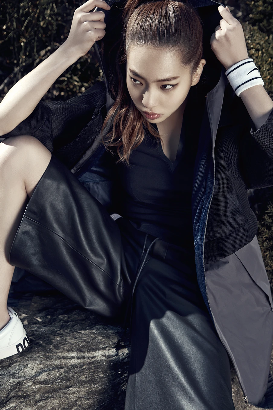 Singles — Fashion 사진 07