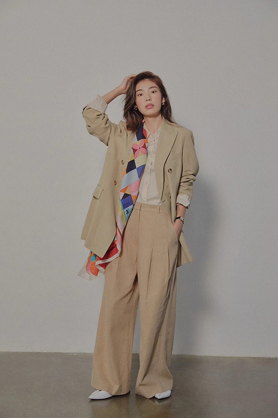 Singles — Fashion 사진 04