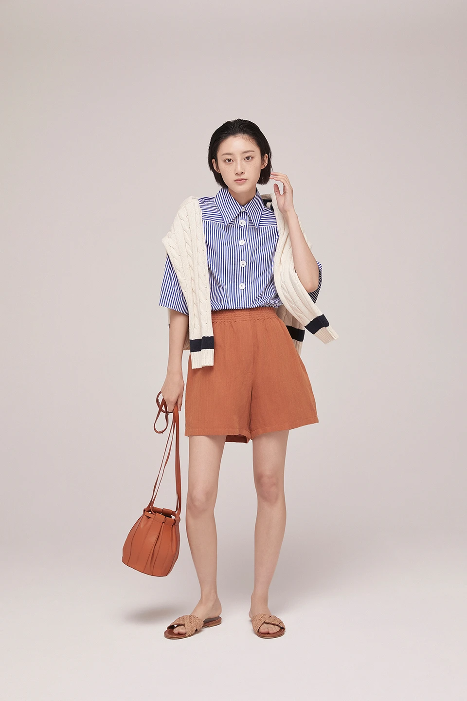 Singles — Fashion 사진 02