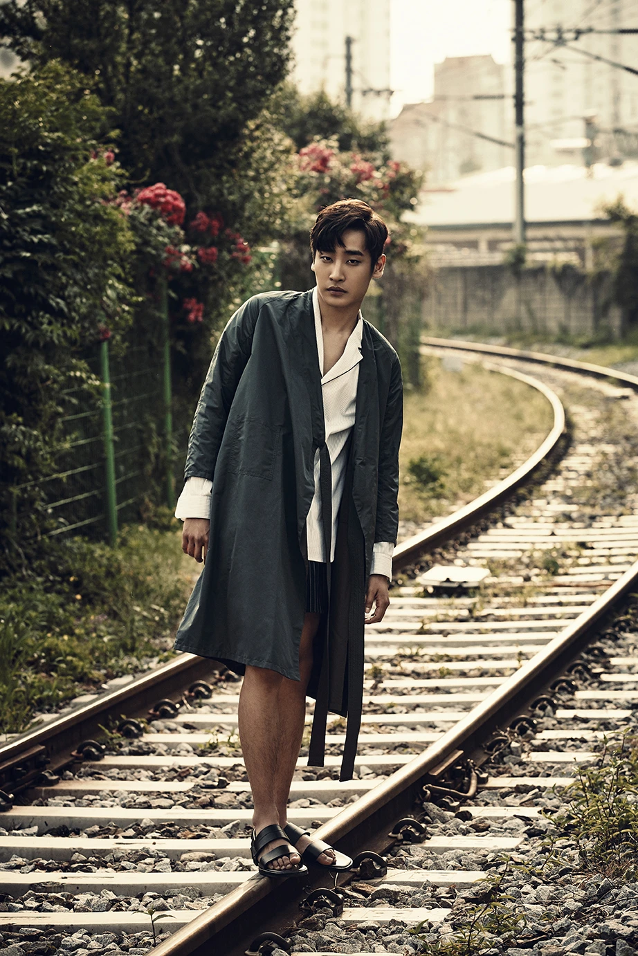 Singles — Fashion 사진 06