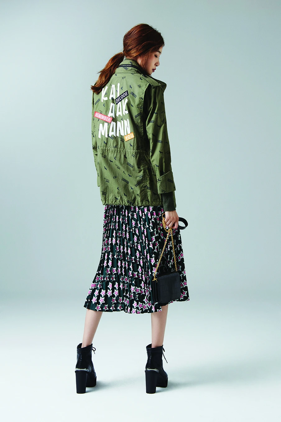 Singles — Fashion 사진 02