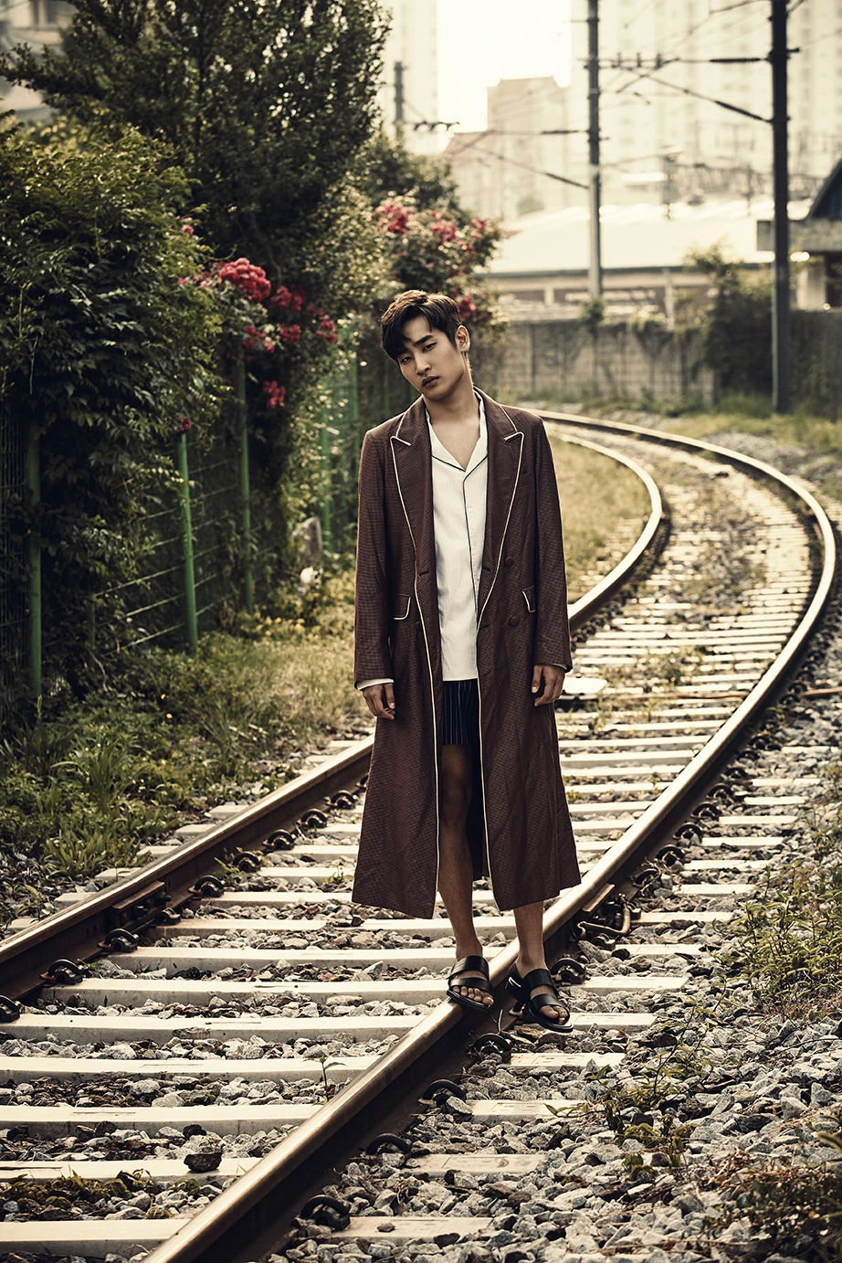 Singles — Fashion 사진 02