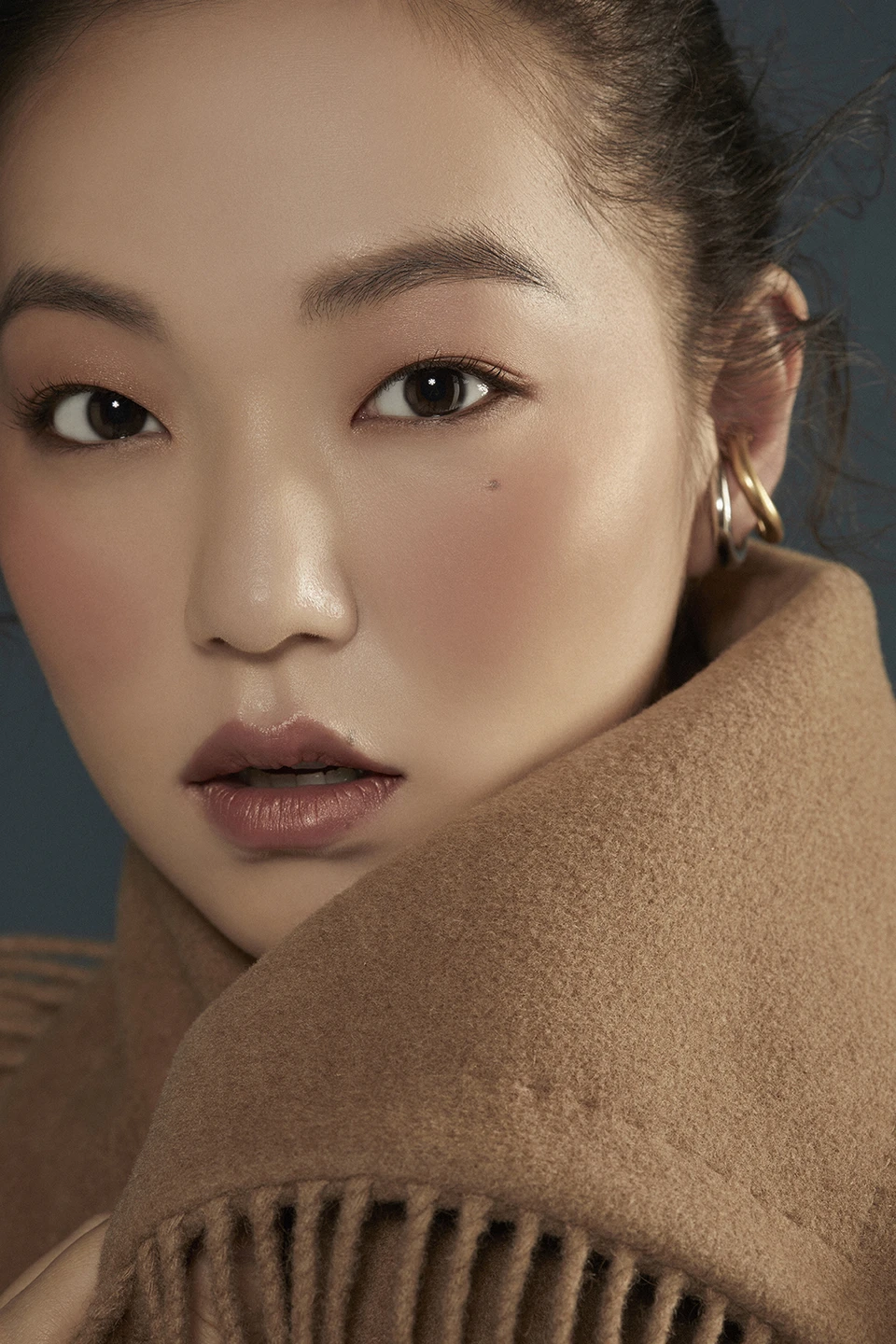 Singles — Beauty 사진 09