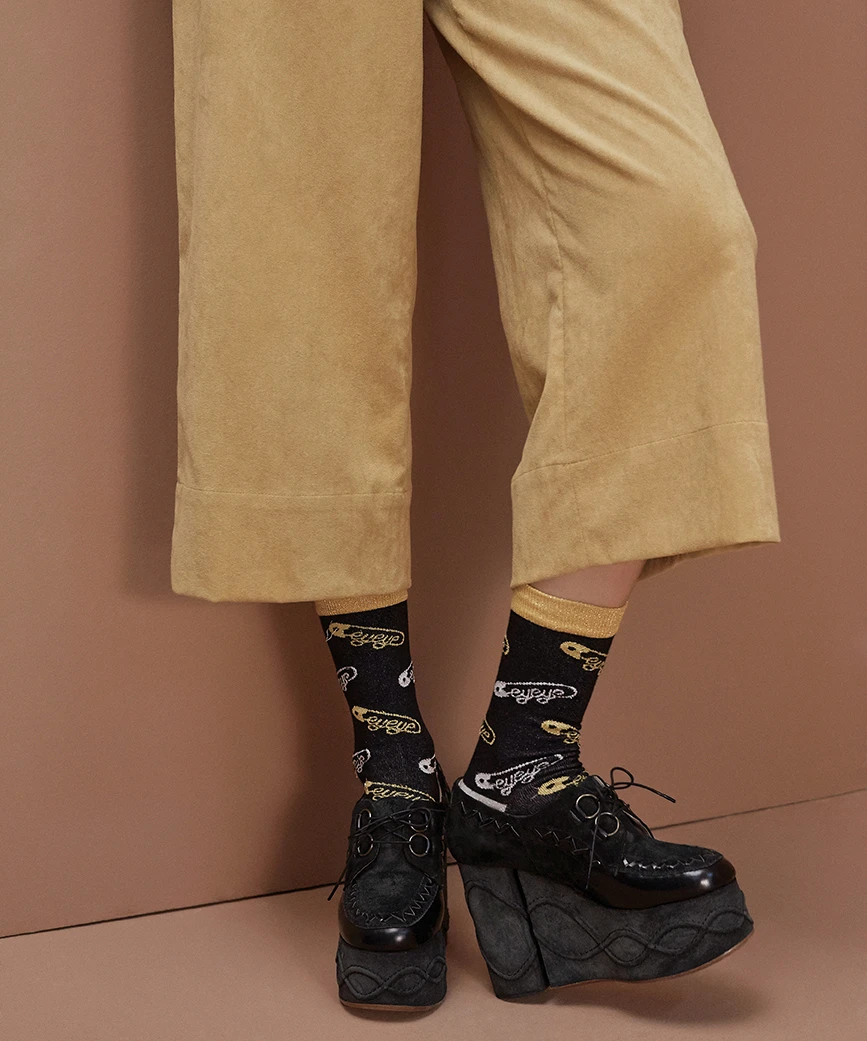 Singles — Fashion 사진 02