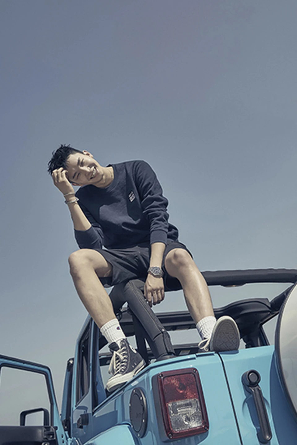 Singles — Fashion 사진 03