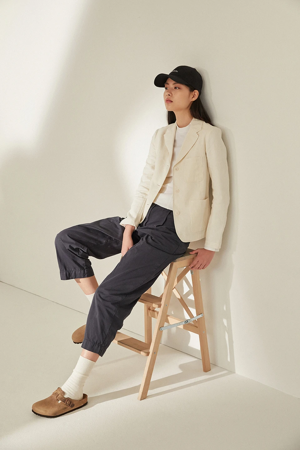 Singles — Fashion 사진 04